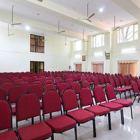 Hotel Sree Gokulam Sabari Chavakkad Esterno foto