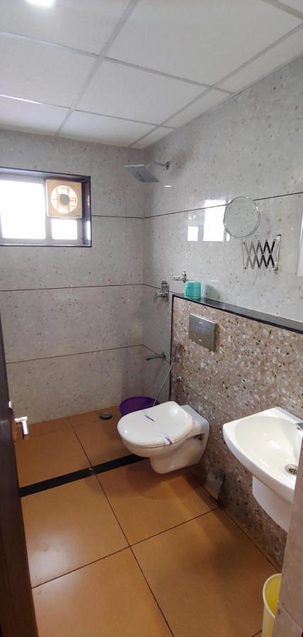 Hotel Sree Gokulam Sabari Chavakkad Esterno foto