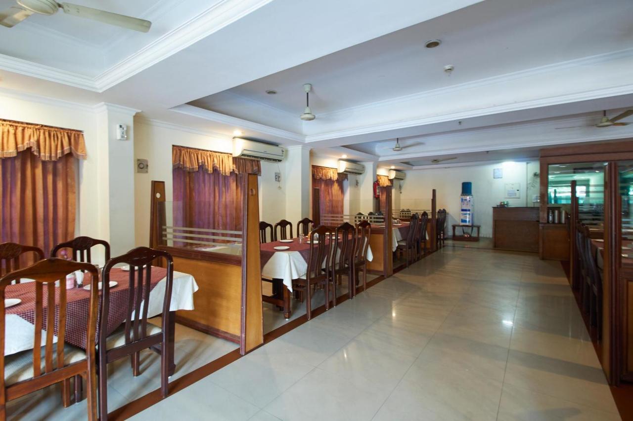 Hotel Sree Gokulam Sabari Chavakkad Esterno foto